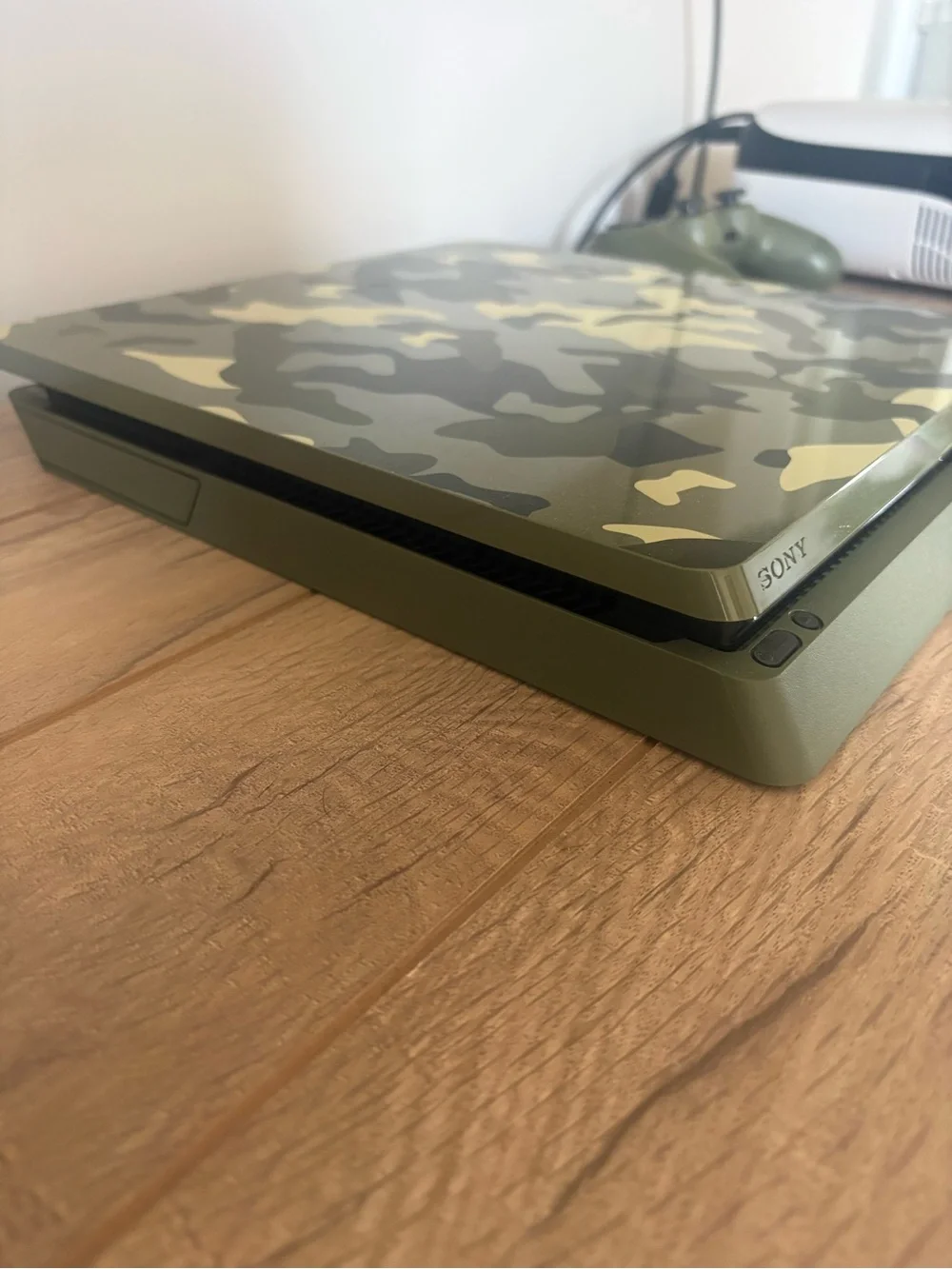 Sony camo ps4